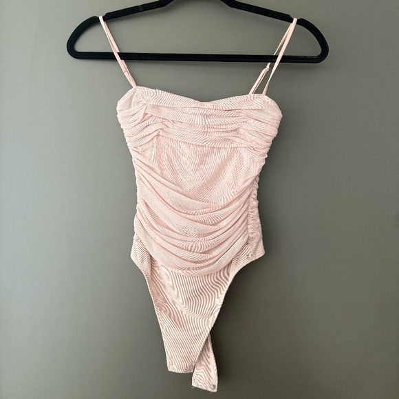 Aritzia Babaton Luxor Bodysuit Size 00 Ruched Wired Zipper-Back - Picture 3 of 11